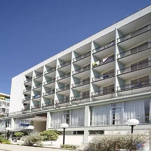 telstar.emilia-romagnahotels.net/